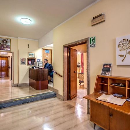 Hotel Casa Per Ferie Ravasco San Pietro Rzym Zewnętrze zdjęcie
