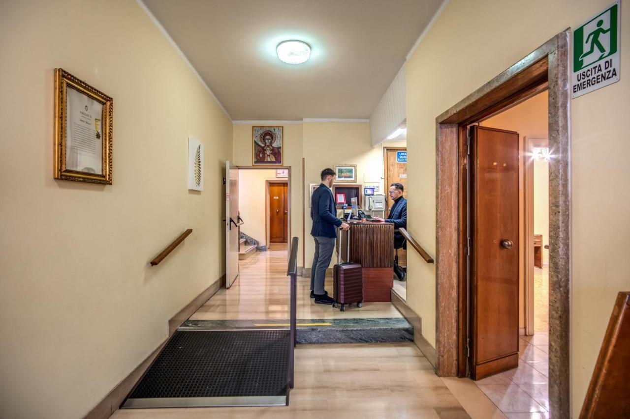 Hotel Casa Per Ferie Ravasco San Pietro Rzym Zewnętrze zdjęcie